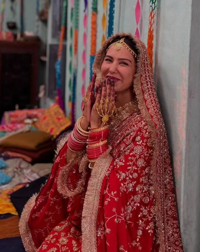 Minimal yet meaningful bridal jewelry
