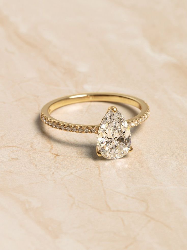 pear shape engagement ring trend 2026