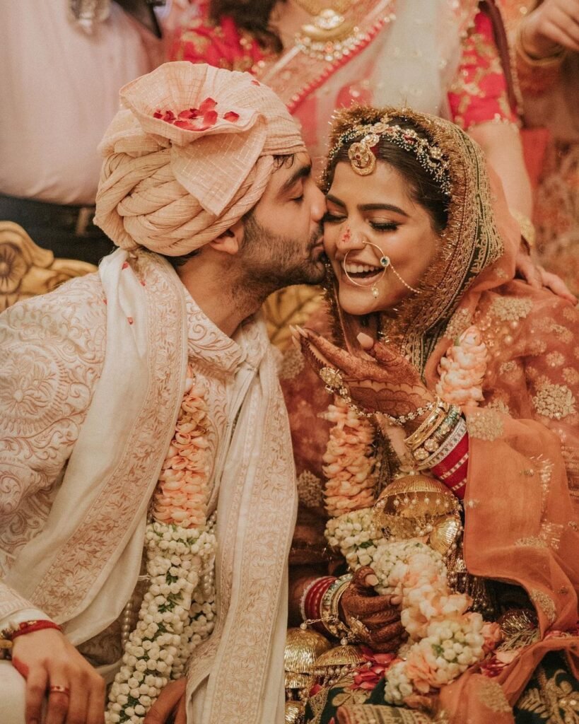 natural bridal photography pose